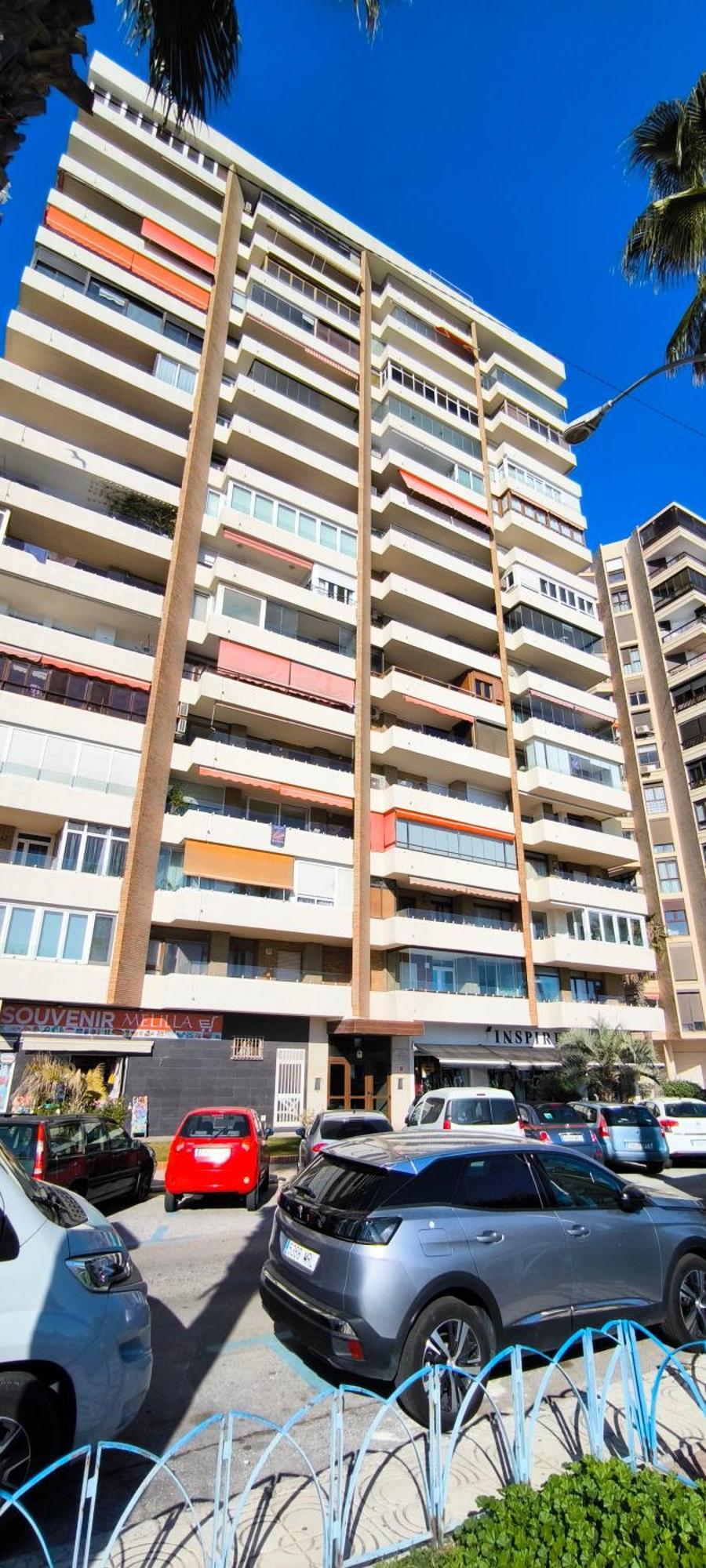 Vistas Al Mar - Frente A La Playa Malagueta 6 Personas Apartment Malaga Exterior photo